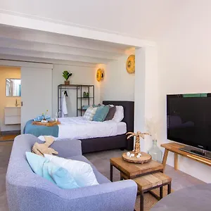 https://coast-guesthouse.zandvoort-hotels.com